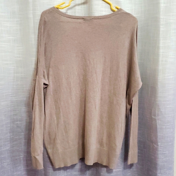 EXPRESS SWEATER - Picture 2 of 6